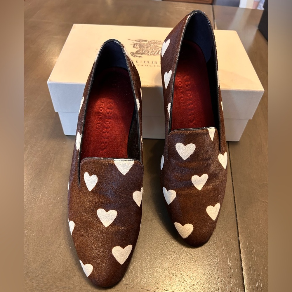 Burberry Loaferpony Hearts Women’s Loafer Size 39